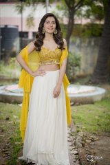 Rashi Khanna New Stills